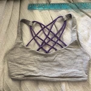 Lululemon Free to Be Bra size 6